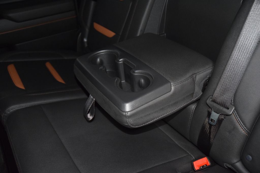 2024 GMC Sierra 1500 AT4 Premium w/ Technology Package Lifted - 23050605 - 44