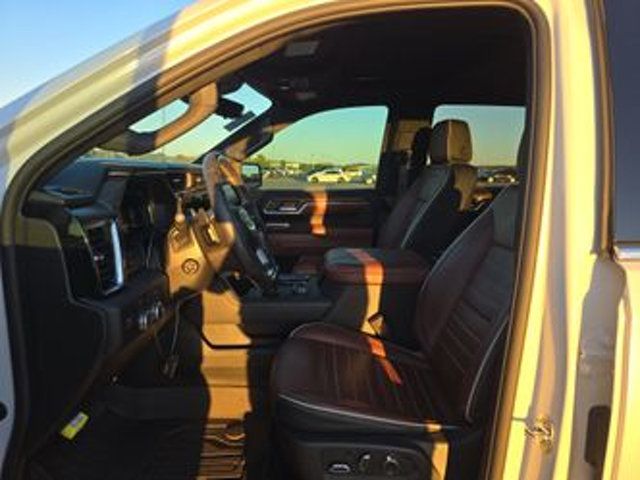 2024 GMC Sierra 1500 DenaliUltimate/SuperCruise/16WayHtd&CldMassageSeats/MoonRoof/NAV - 22935481 - 2
