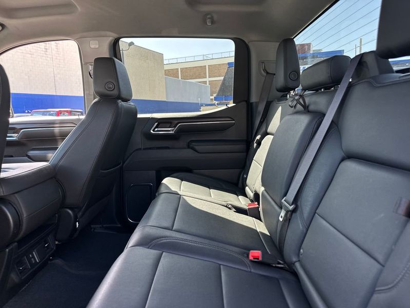 2024 GMC Sierra 1500 SLT - 22980617 - 19