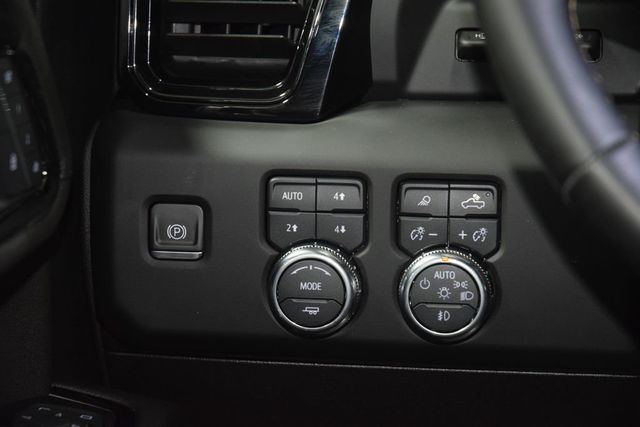 2024 GMC Sierra 2500HD 4WD Crew Cab 159" AT4 - 23019918 - 35
