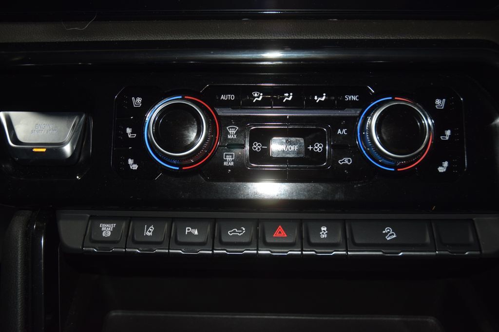 2024 GMC Sierra 2500HD 4WD Crew Cab 159" AT4 - 23039268 - 36