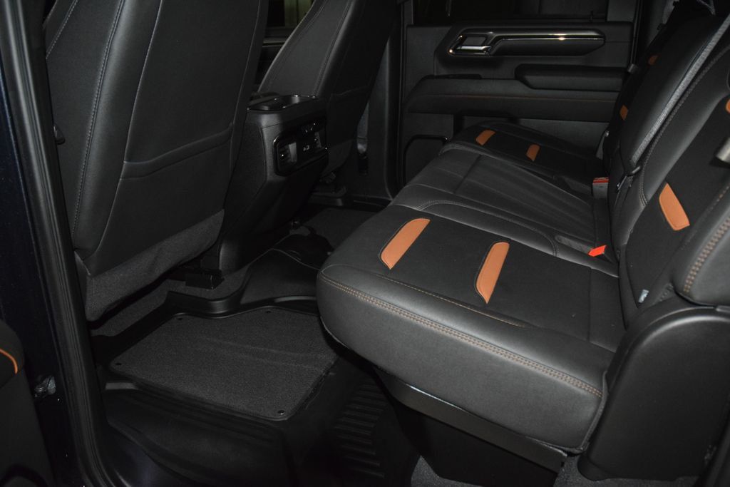 2024 GMC Sierra 2500HD 4WD Crew Cab 159" AT4 - 23039268 - 48