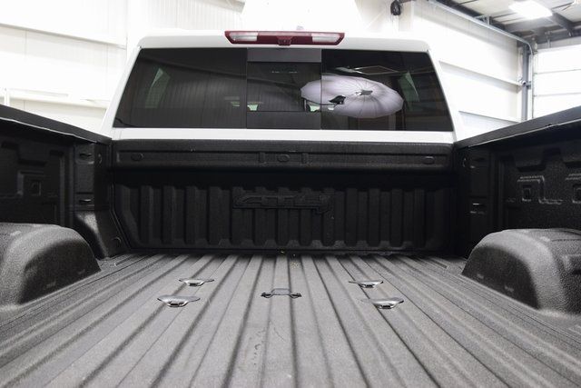 2024 GMC Sierra 2500HD AT4 - 22970804 - 27