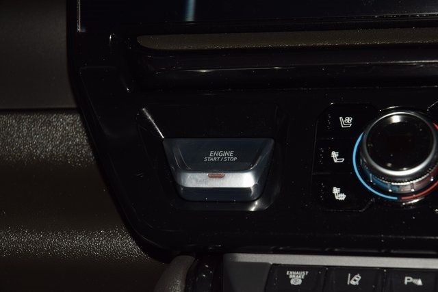 2024 GMC Sierra 2500HD AT4 - 22970804 - 38