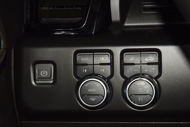 2024 GMC Sierra 2500HD AT4 - 22970804 - 39