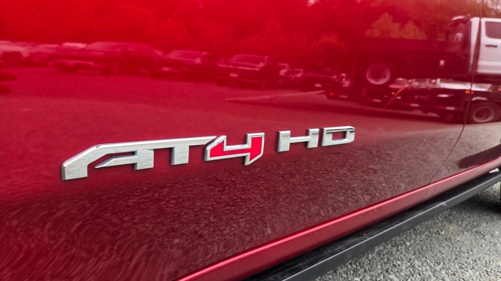 2024 Gmc Sierra HD AT4 photo 10