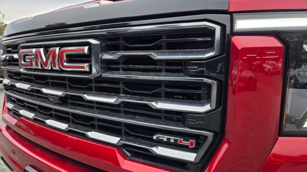 2024 Gmc Sierra HD AT4 photo 8