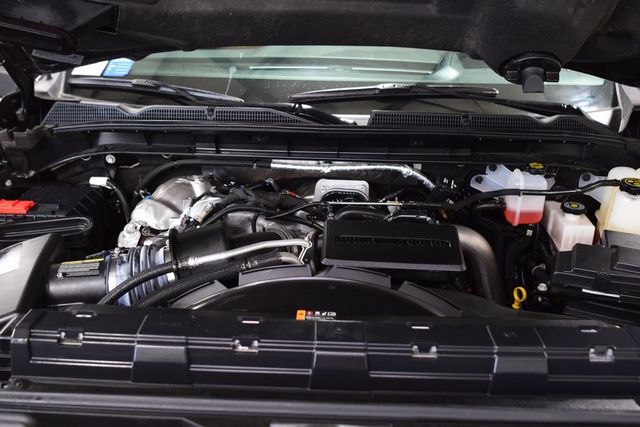 2024 GMC Sierra 2500HD AT4 - 22978400 - 25