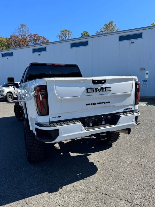 2024 GMC Sierra 2500HD AT4 - 22625892 - 24