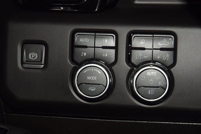 2024 GMC Sierra 2500HD AT4 Premium Plus Z71 - 22942802 - 34