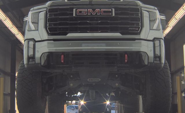 2024 GMC Sierra 2500HD AT4 Premium Plus Z71 Lifted - 22975460 - 1