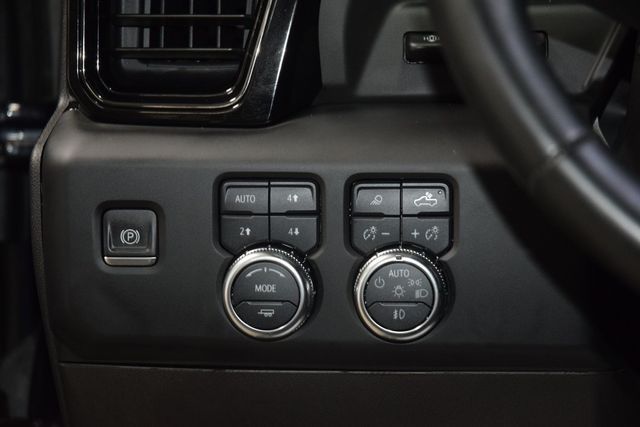 2024 GMC Sierra 2500HD AT4 Premium Plus Z71 Lifted - 22978400 - 35