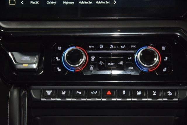 2024 GMC Sierra 2500HD AT4X AEV Edition - 22932853 - 32