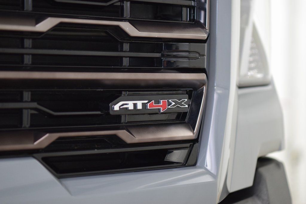 2024 GMC Sierra 2500HD AT4X AEV Edition - 22978403 - 12