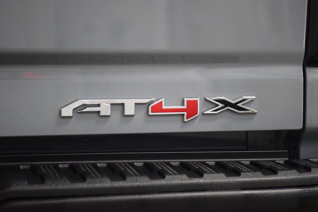 2024 GMC Sierra 2500HD AT4X AEV Edition - 22978403 - 21