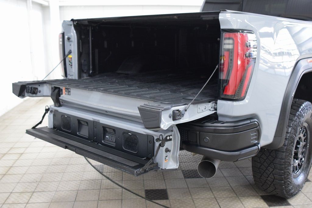 2024 GMC Sierra 2500HD AT4X AEV Edition - 22978403 - 24