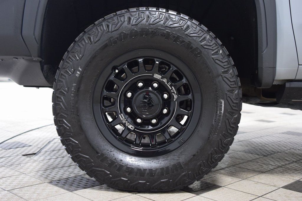 2024 GMC Sierra 2500HD AT4X AEV Edition - 22978403 - 28