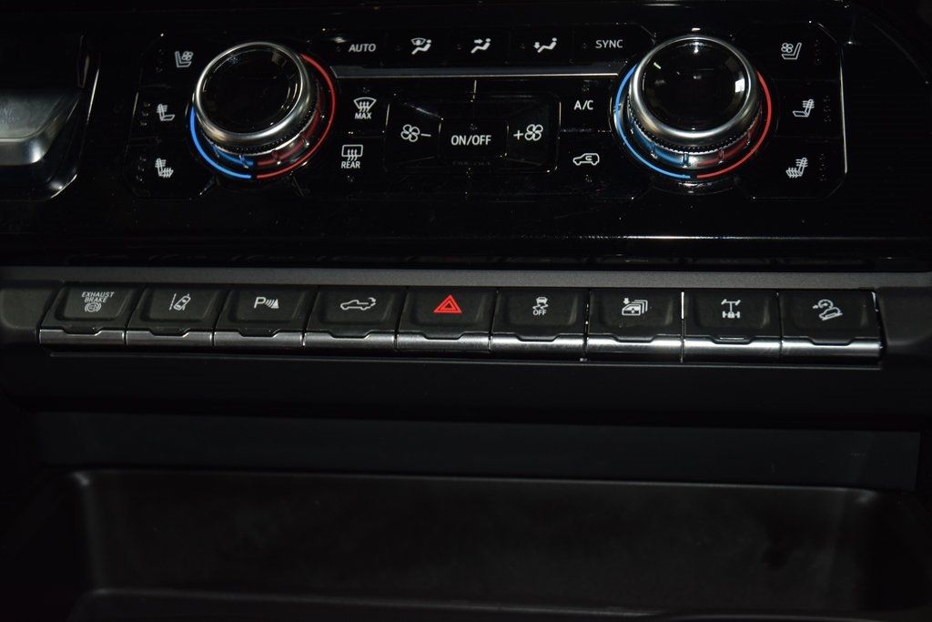 2024 GMC Sierra 2500HD AT4X AEV Edition - 22978403 - 34