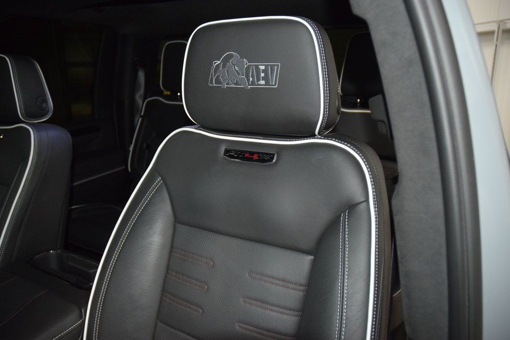 2024 GMC Sierra 2500HD AT4X AEV Edition - 22978403 - 42