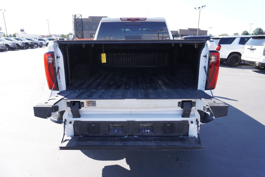 2024 Gmc Sierra HD Denali Ultimate photo 9