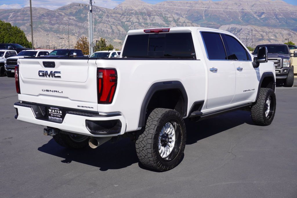 2024 Gmc Sierra HD Denali Ultimate photo 11