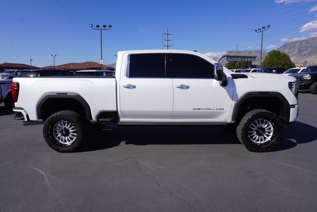 2024 Gmc Sierra HD Denali Ultimate photo 12