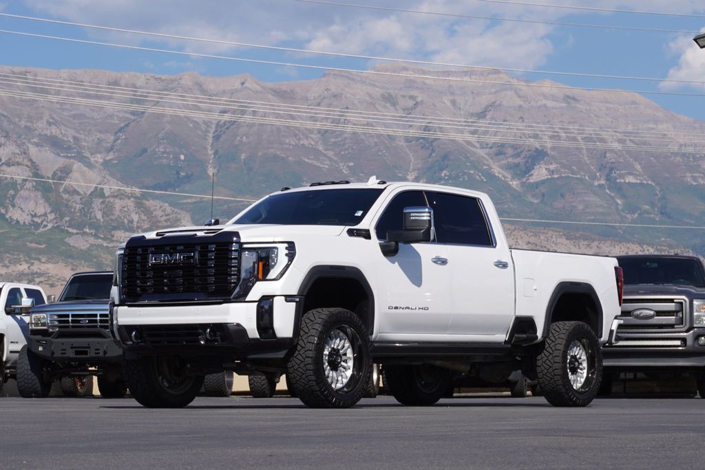 2024 Gmc Sierra HD Denali Ultimate photo 2