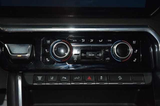 2024 GMC Sierra 2500HD Denali Ultimate Z71 - 22893689 - 31