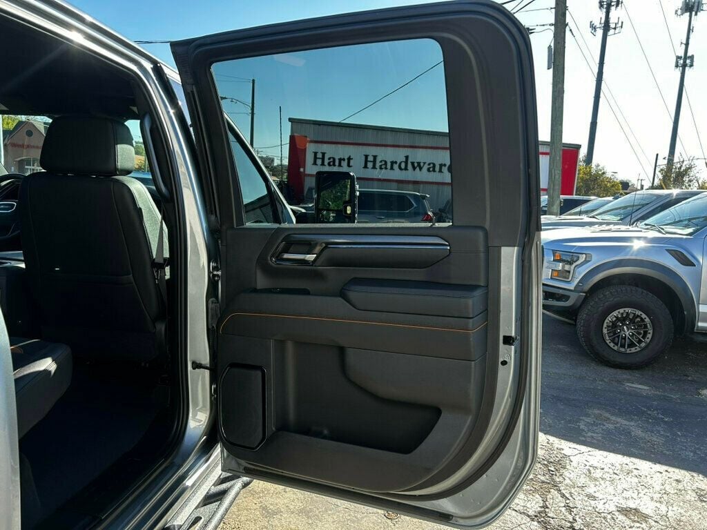 2024 GMC Sierra 2500HD LocalTrade/AT4/Heated&CooledSeats/WirelessAppleCarplay/BackupCam - 22935904 - 16