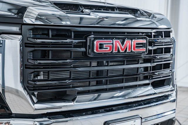 2024 GMC Sierra 3500HD 3500HD REG CAB 4X4 * 6.6 DURAMAX * 11' CM FLATBED * 1 OWNER - 22650126 - 8