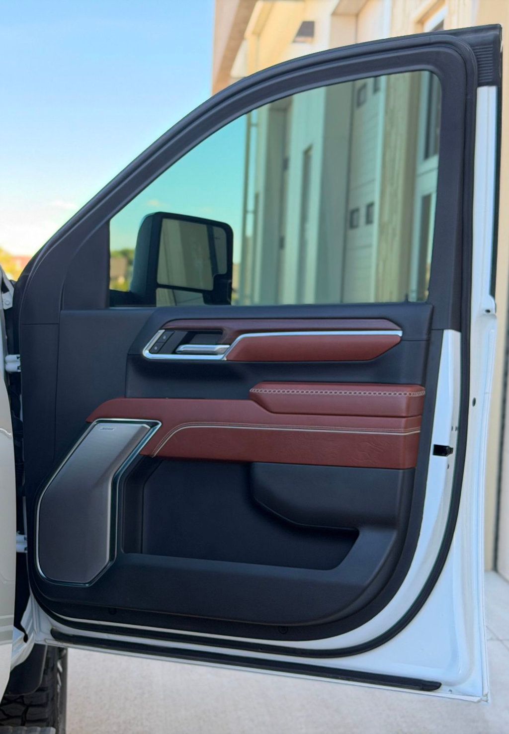 2024 GMC Sierra 3500HD 4WD Crew Cab 159" Denali Ultimate - 23042519 - 25