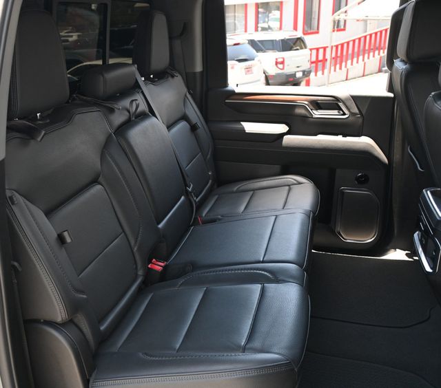 2024 GMC Sierra 3500HD 4x4 Crew Cab Denali Reserve Package Bulletproof Suspension  - 23038440 - 30