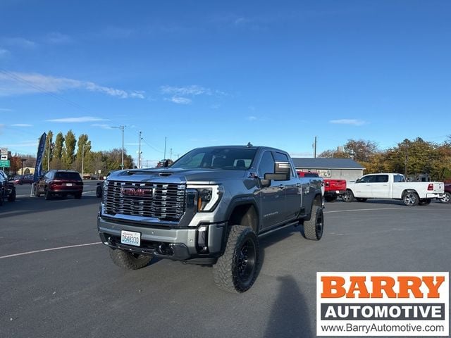 2024 GMC Sierra 3500HD Denali photo 2