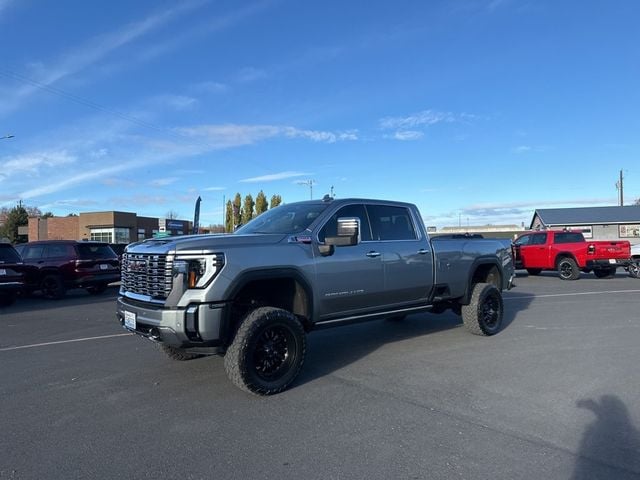 2024 GMC Sierra 3500HD Denali photo 3