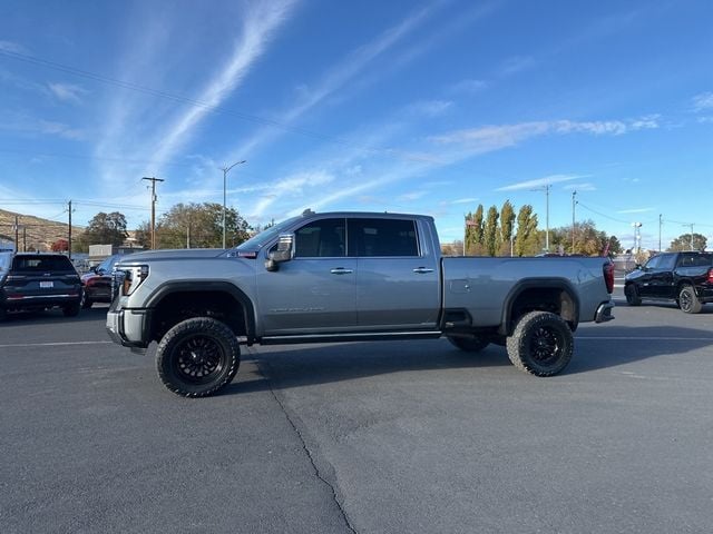 2024 GMC Sierra 3500HD Denali photo 4