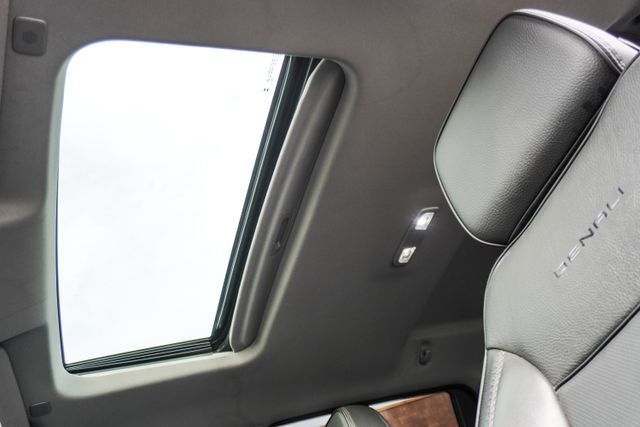 2024 GMC Sierra 3500HD Denali - 23045879 - 7