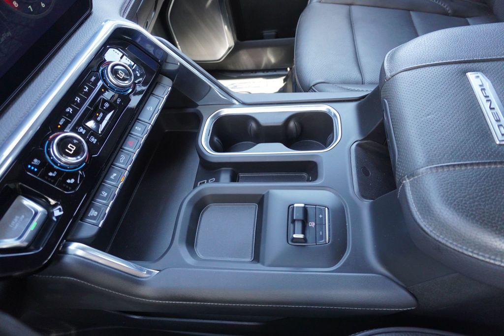 2024 GMC Sierra 3500HD DENALI HD - 23057554 - 45