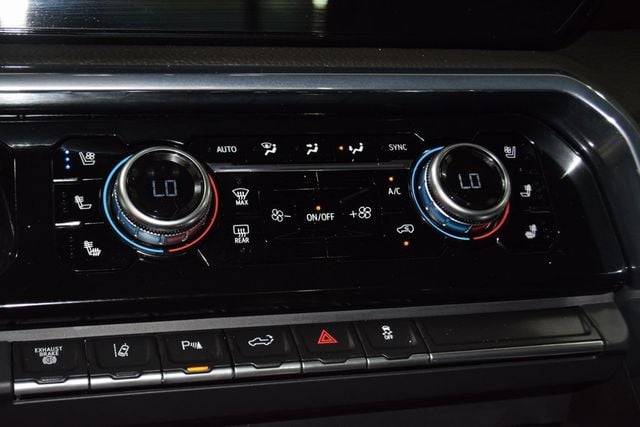 2024 GMC Sierra 3500HD Denali Reserve DRW - 22871984 - 34