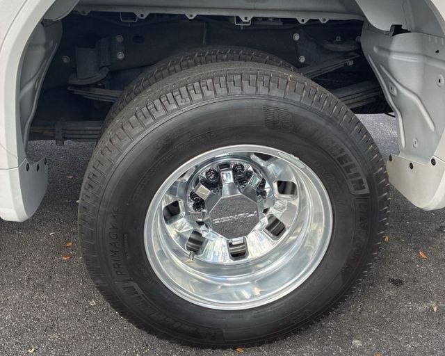 2024 GMC Sierra 3500HD Denali Ultimate - 22949310 - 10