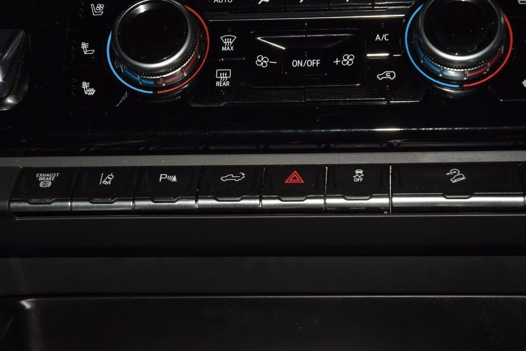 2024 GMC Sierra 3500HD Denali Ultimate - 22969796 - 36