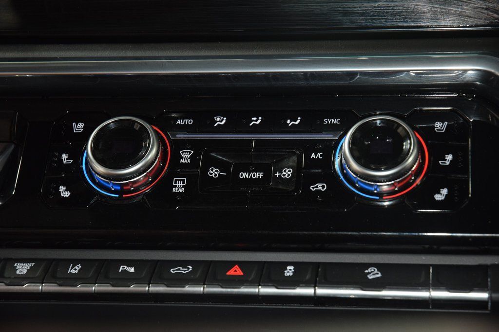 2024 GMC Sierra 3500HD Denali Ultimate - 22979737 - 36