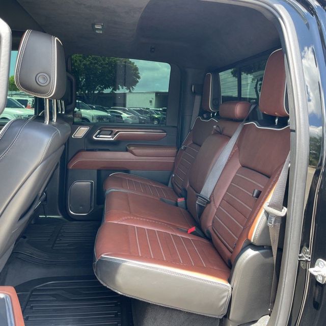 2024 GMC Sierra 3500HD Denali Ultimate - 23025120 - 17
