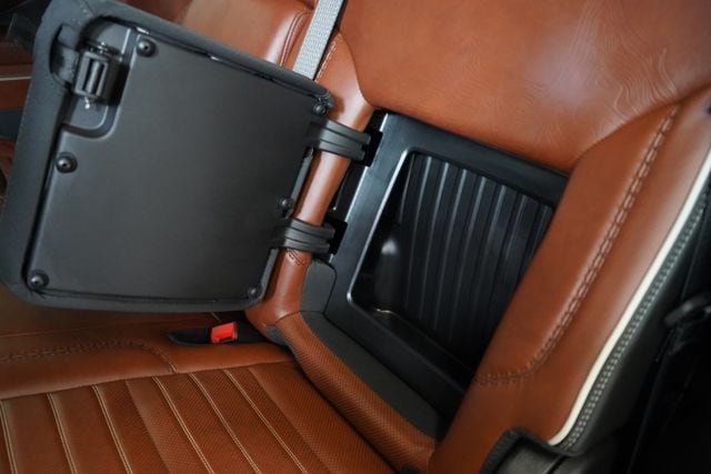 2024 GMC Sierra 3500HD Denali Ultimate - 23077893 - 40