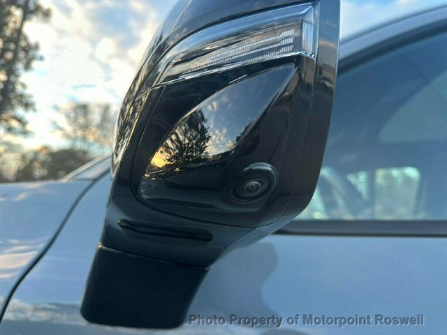 2024 GMC Sierra EV e4WD Crew Cab Denali Edition 1 - 22979018 - 28