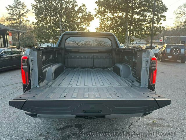 2024 GMC Sierra EV e4WD Crew Cab Denali Edition 1 - 22979018 - 8