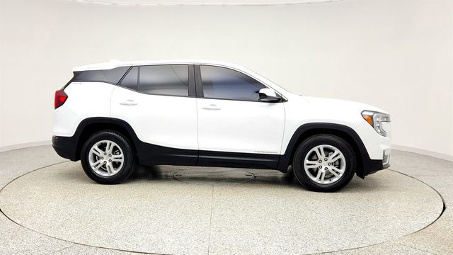 2024 GMC Terrain 4dr SLE w/ 8'' Infotainment, Apple CarPlay & Android Auto - 22998225 - 3
