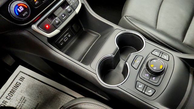 2024 GMC Terrain AWD 4dr SLT w/ Infotainment Pkg II, Tech Pkg & Skyscape Sunroof - 23032086 - 16