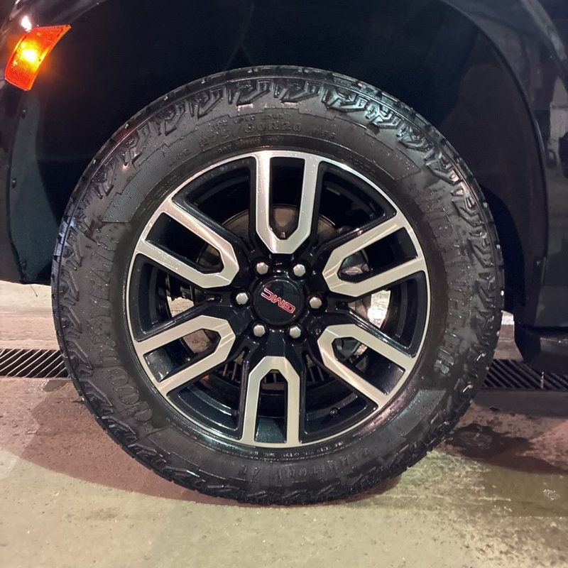 2024 GMC Yukon 4WD 4dr AT4 - 22973382 - 9