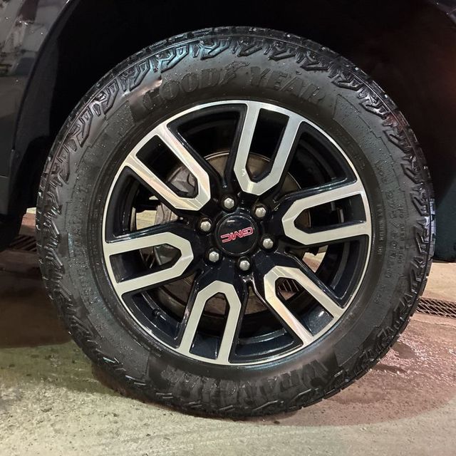 2024 GMC Yukon 4WD 4dr AT4 - 22973382 - 12