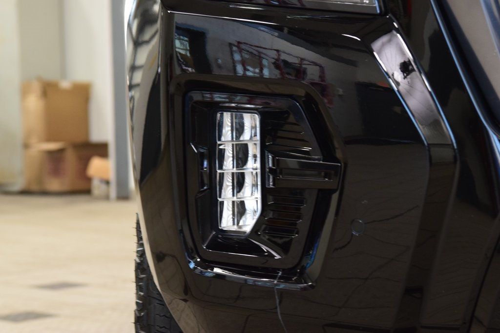 2024 GMC Yukon 4WD 4dr AT4 - 22973382 - 13